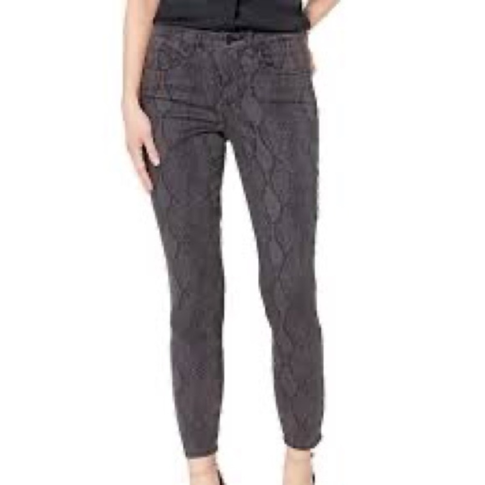 NEW NYDJ Ami Skinny in Gray Snake Print Sz 14